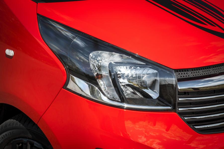 Детали экстерьера Vauxhall Vivaro Doublecab L2 BiTurbo Limited Edition 2017 года  (фото 22 из 24)